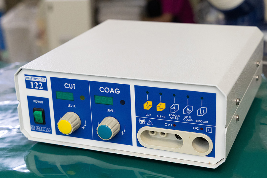 空港通りの動物病院で使用している電気メスの写真